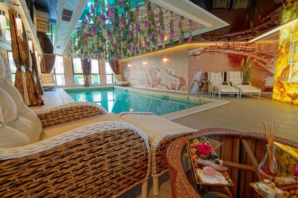 Monte Carlo Aparthotel Pantai Sunny Luaran gambar