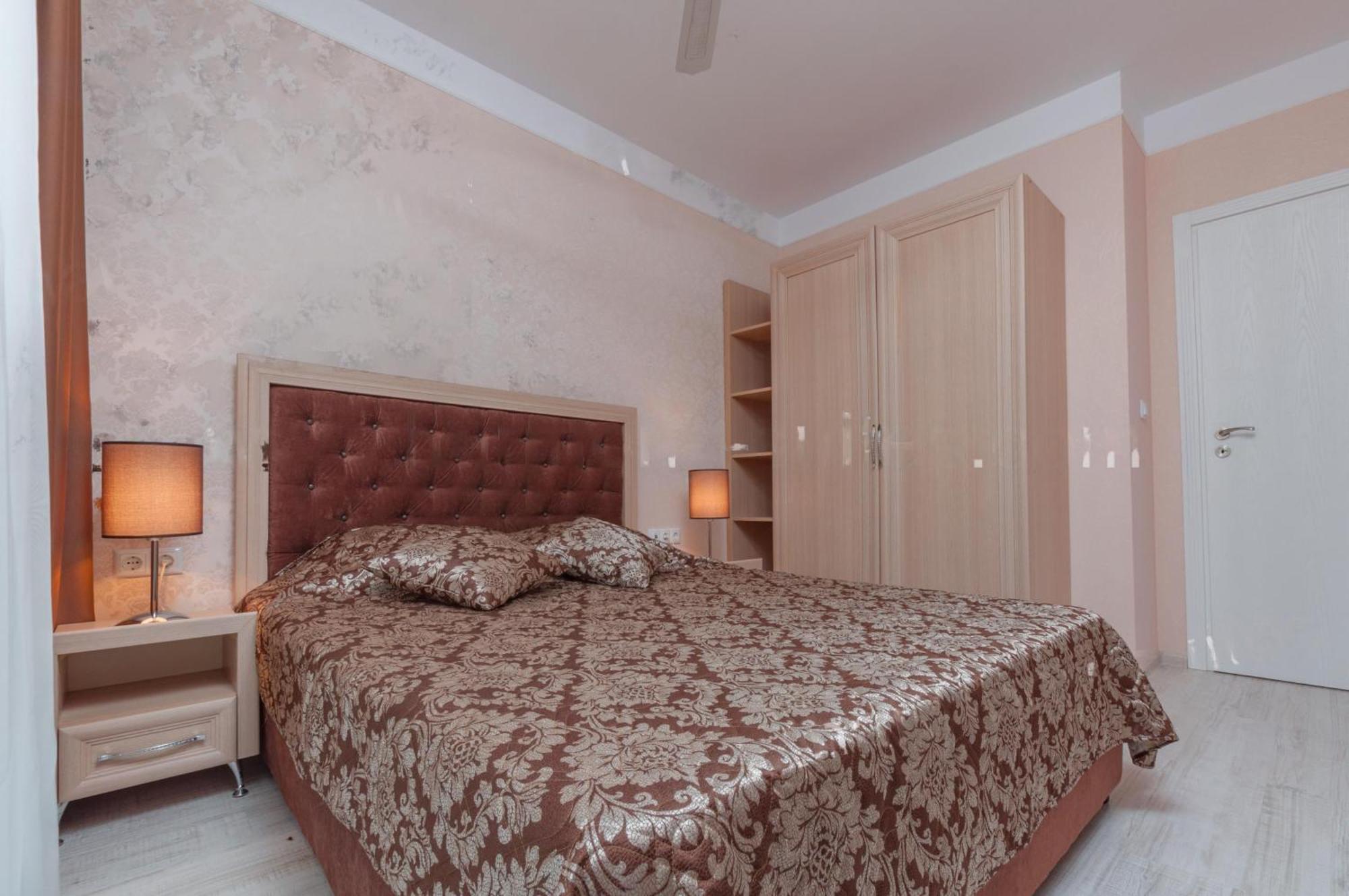 Monte Carlo Aparthotel Pantai Sunny Luaran gambar